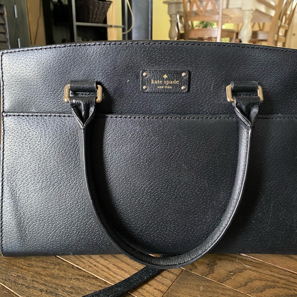Black Kate Spade purse